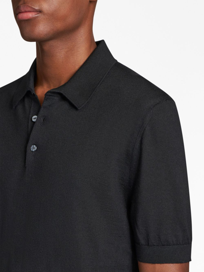 Shop Etro Pegaso-embroidered Knitted Polo Shirt In Schwarz