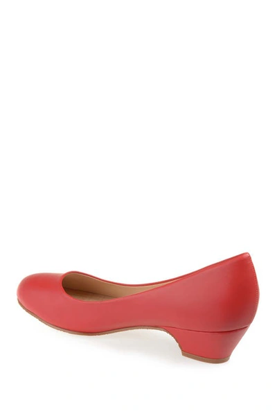 Journee Collection Saar Round Toe Pump In Red