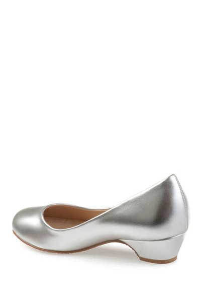 Journee Collection Collection Women's Comfort Saar Pump In Silver