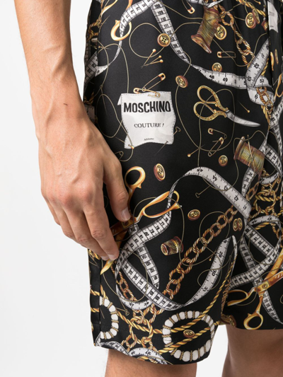 Shop Moschino Chain-print Bermuda Shorts In Schwarz
