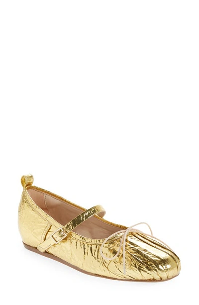 Shop Simone Rocha Classic Pleated Toe Ballerina Flat In Gold