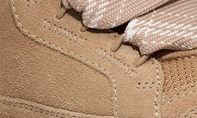 Ugg Low. In Sand