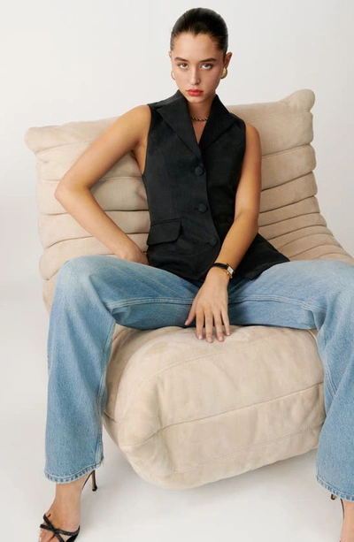 Reformation Billie Vest In Black