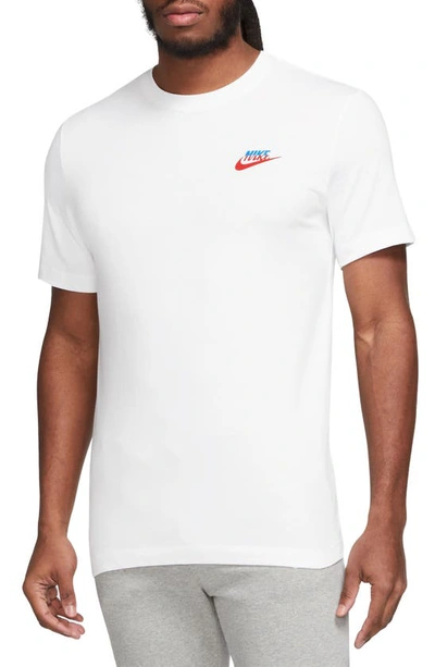 Nike Sportswear Connect Graphic T-shirt In White | ModeSens