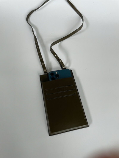 Pre-owned Bottega Veneta Black Leather Lanyard Phone Case Wallet 578205 Green Stripe