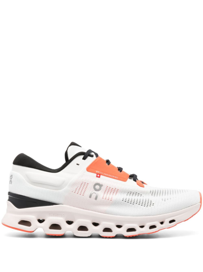 Shop On Running White On Cloudstratus 3.0 Running Sneakers In Weiss