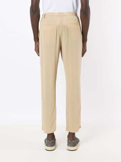 Handred Lockere Bundfaltenhose Aus Seide In Neutrals