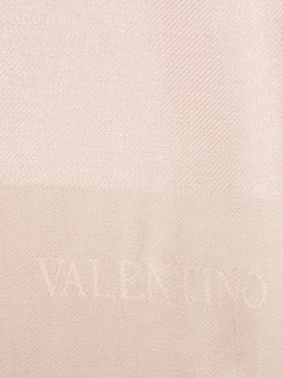 Shop Valentino Logo-print Frayed-edge Scarf In Pink