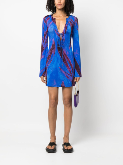 Shop Louisa Ballou Abstract-print Long-sleeved Kaftan Dress In Blau