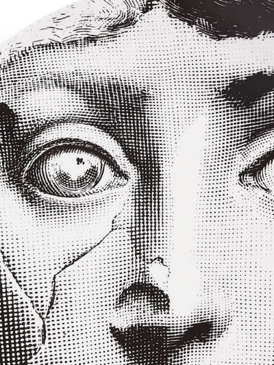 Fornasetti Printed Design Plate In Schwarz