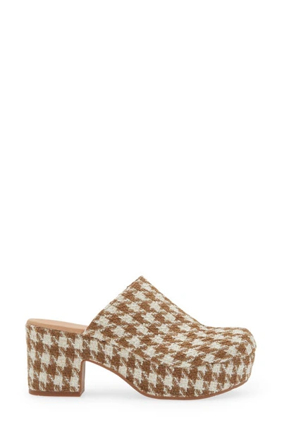 Chocolat Blu Gertie Platform Clog In Brown-cream Tweed