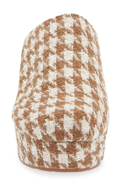 Chocolat Blu Gertie Platform Clog In Brown-cream Tweed