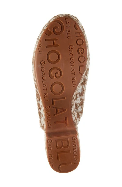 Chocolat Blu Gertie Platform Clog In Brown-cream Tweed
