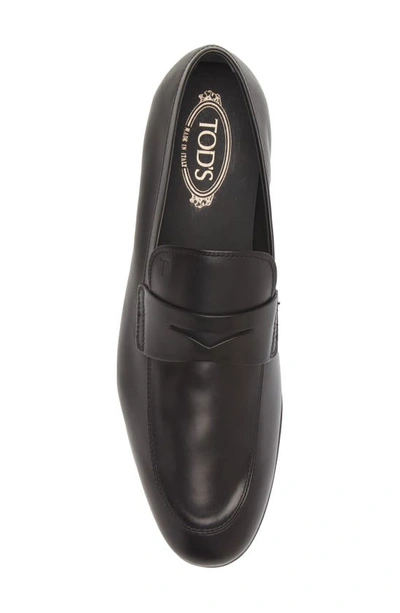 Tod's Apron Toe Loafer In Nero
