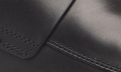 Tod's Apron Toe Loafer In Nero