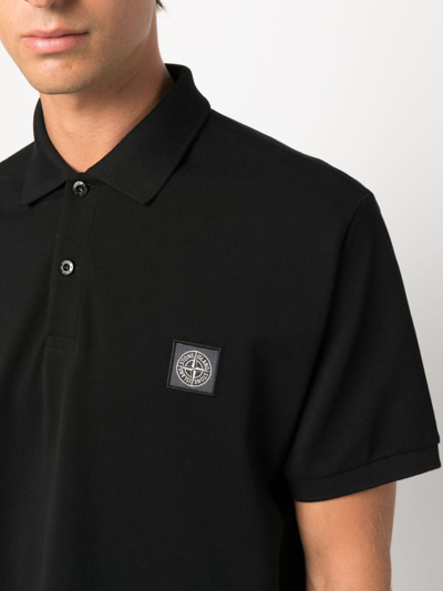 Shop Stone Island Compass-patch Polo Shirt In Schwarz