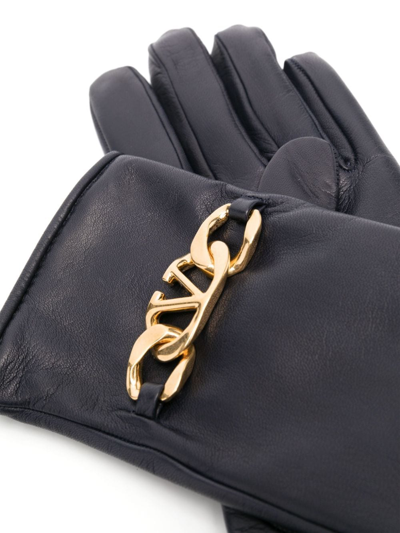 Shop Valentino Vlogo Chain Leather Gloves In Blau