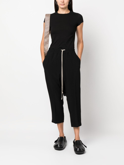 Rick Owens Drop-crotch Drawstring Cropped Trousers In Schwarz