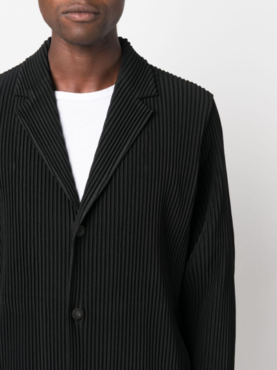 Shop Issey Miyake Ribbed Single-breasted Coat In Black
