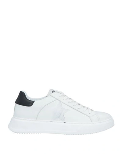 Shop Nira Rubens Man Sneakers White Size 8 Soft Leather