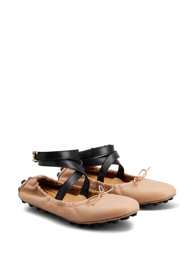 Shop Tod's Gommino Leather Ballerina Shoes In Pink