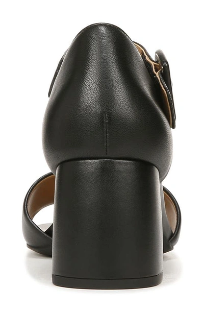 Vionic Chardonnay Block Heel Sandal In Black