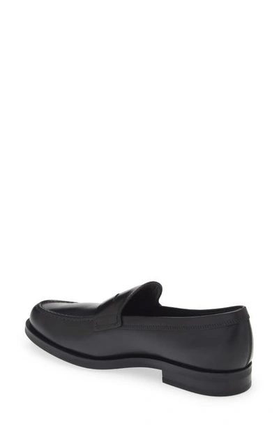 Tod's Smooth Leather Moccasin Loafers With Subtle Stitching In Nero