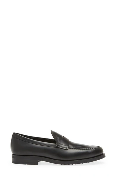 Tod's Smooth Leather Moccasin Loafers With Subtle Stitching In Nero