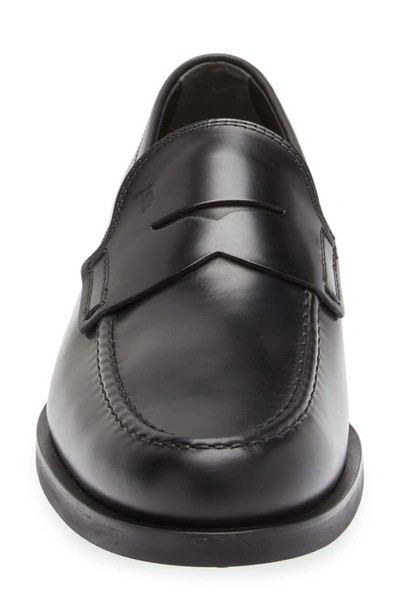 Tod's Smooth Leather Moccasin Loafers With Subtle Stitching In Nero