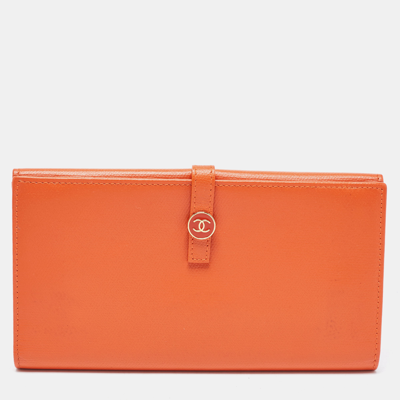 Pre-owned Chanel Orange Leather Cc Flap Continental Wallet