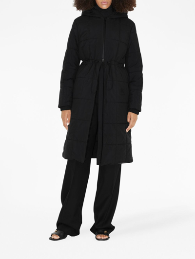 Burberry Quilted Hooded Coat In Schwarz