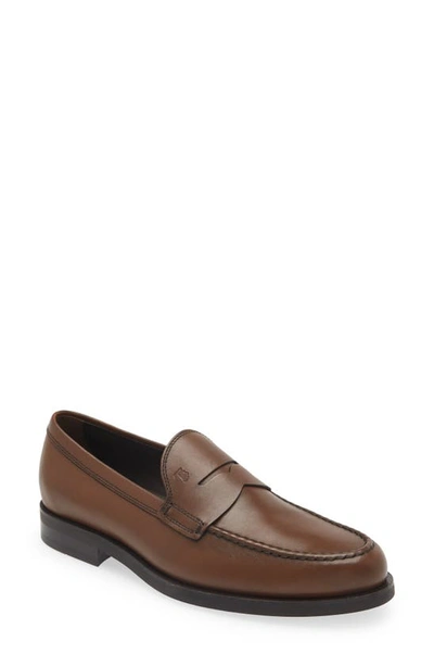 Shop Tod's Formale Penny Loafer In Cacao