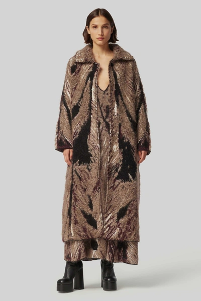 Shop Altuzarra Fall Winter 23 'herophile' Coat In Ivory Feather Jacquard