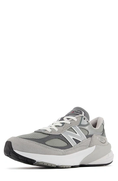 New Balance 990 Running Shoe In Grey/ Grey