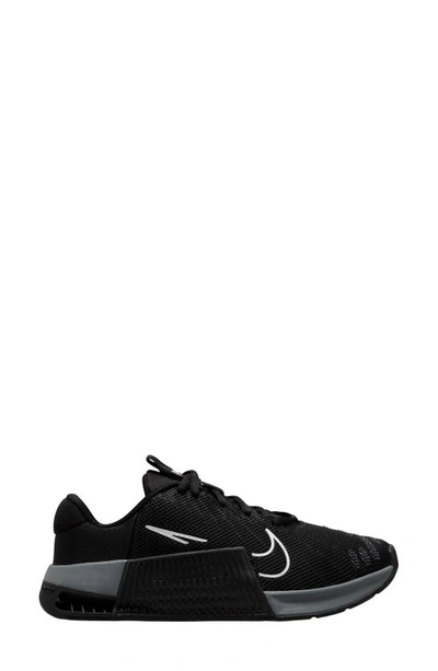 Nike Training Metcon 9 trainers in black