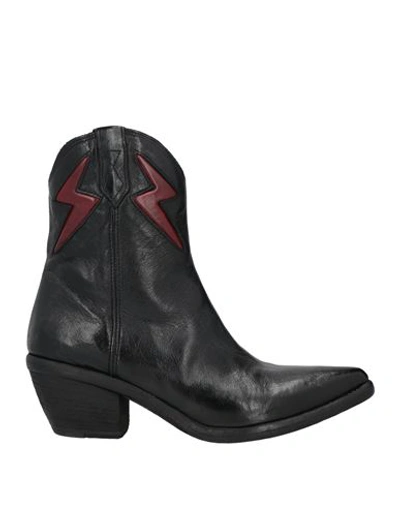Shop Fauzian Jeunesse Woman Ankle Boots Black Size 6 Leather