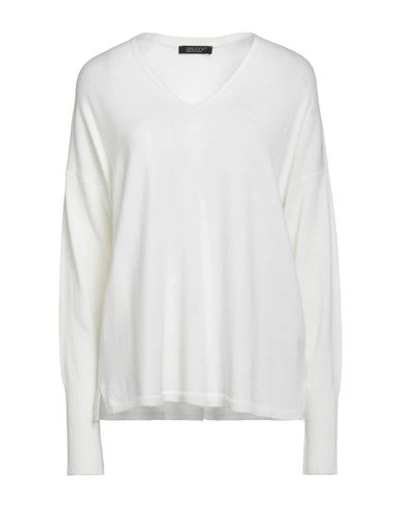 Shop Aragona Woman Sweater Ivory Size 8 Wool In White