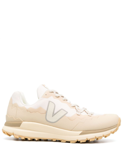 Shop Veja Fitz Roy Low-top Sneakers In Neutrals