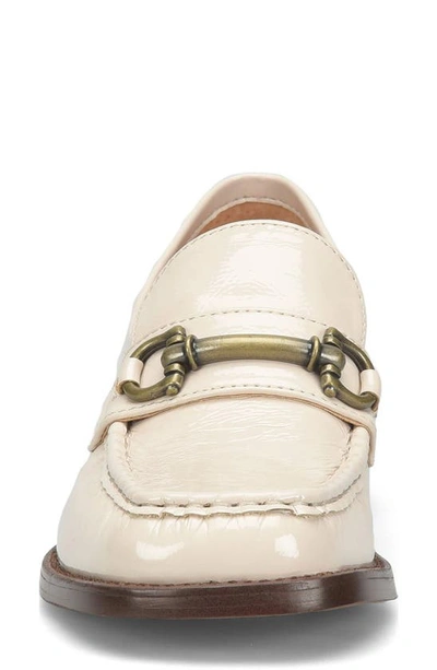 Korks Florence Bit Loafer In Off White Patent