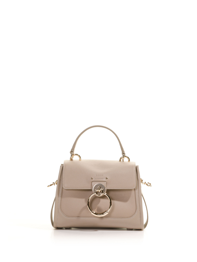 Shop Chloé Tess Shoulder Bag In Leather In Motty Grey