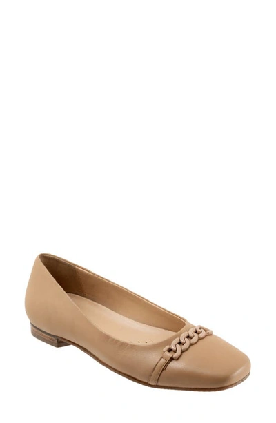 Trotters Wide Width Harmony Flat In Beige