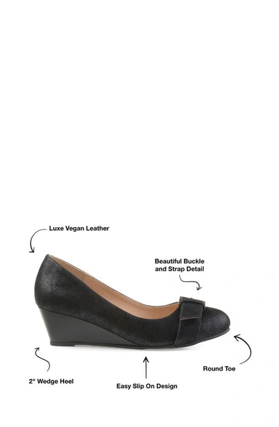 Journee Collection Journee Graysn Wedge Pump In Black