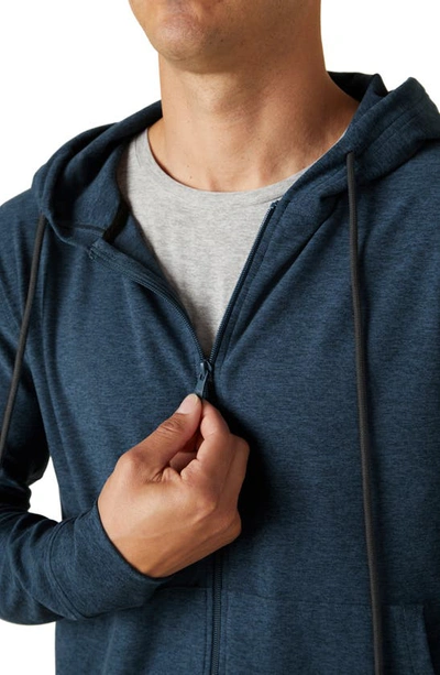 Beyond Yoga Freefit Solid Regular Fit Full Zip Hoodie In Nocturnal Navy