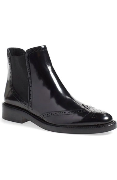 Burberry Bactonul Leather Chelsea Booties In Black