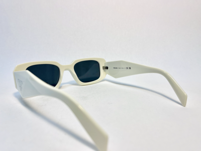 Pre-owned Prada Symbole White Talk Gray Triangle Pr17ws 17w Fashion Unisex Sunglasses