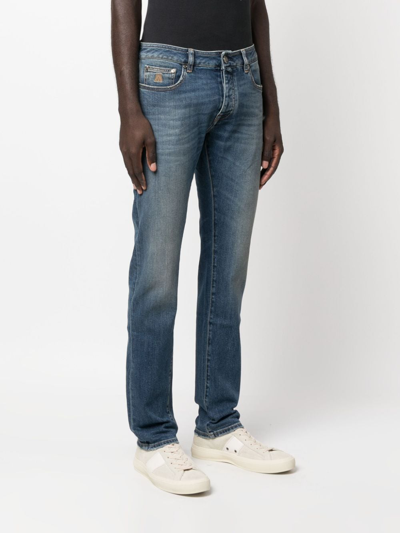 Shop Moorer Stonewashed Mid-rise Jeans In Blau