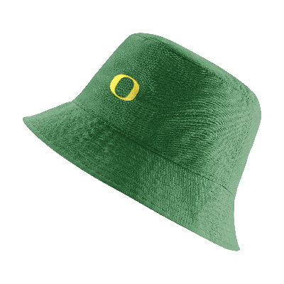 Shop Nike Oregon  Unisex College Bucket Hat In Green