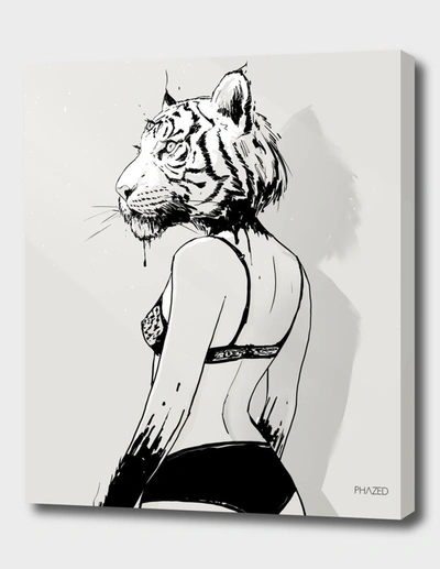 Curioos Bloody Tigress