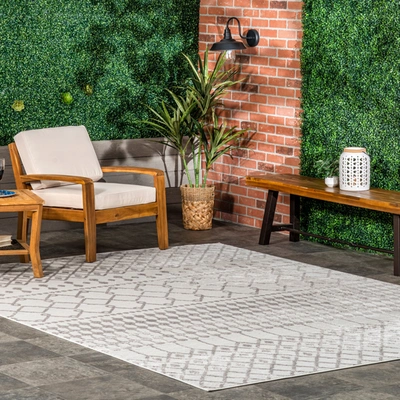 Nuloom Kate Geometric Trellis Area Rug