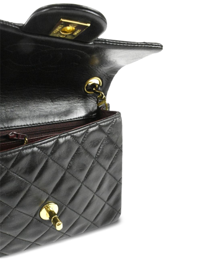 Chanel Pre Owned 1995 medium Classic Double Flap shoulder bag